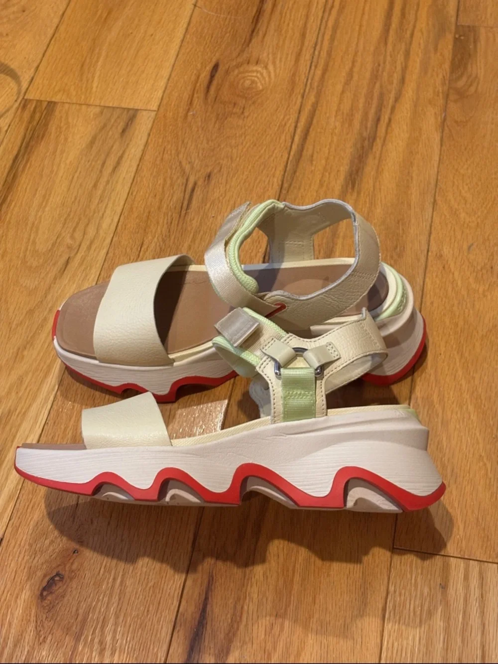 SOREL  women's  Kinetic Impact  Y Strap Wedge  Sandals 7.5 - Picture 13 of 16